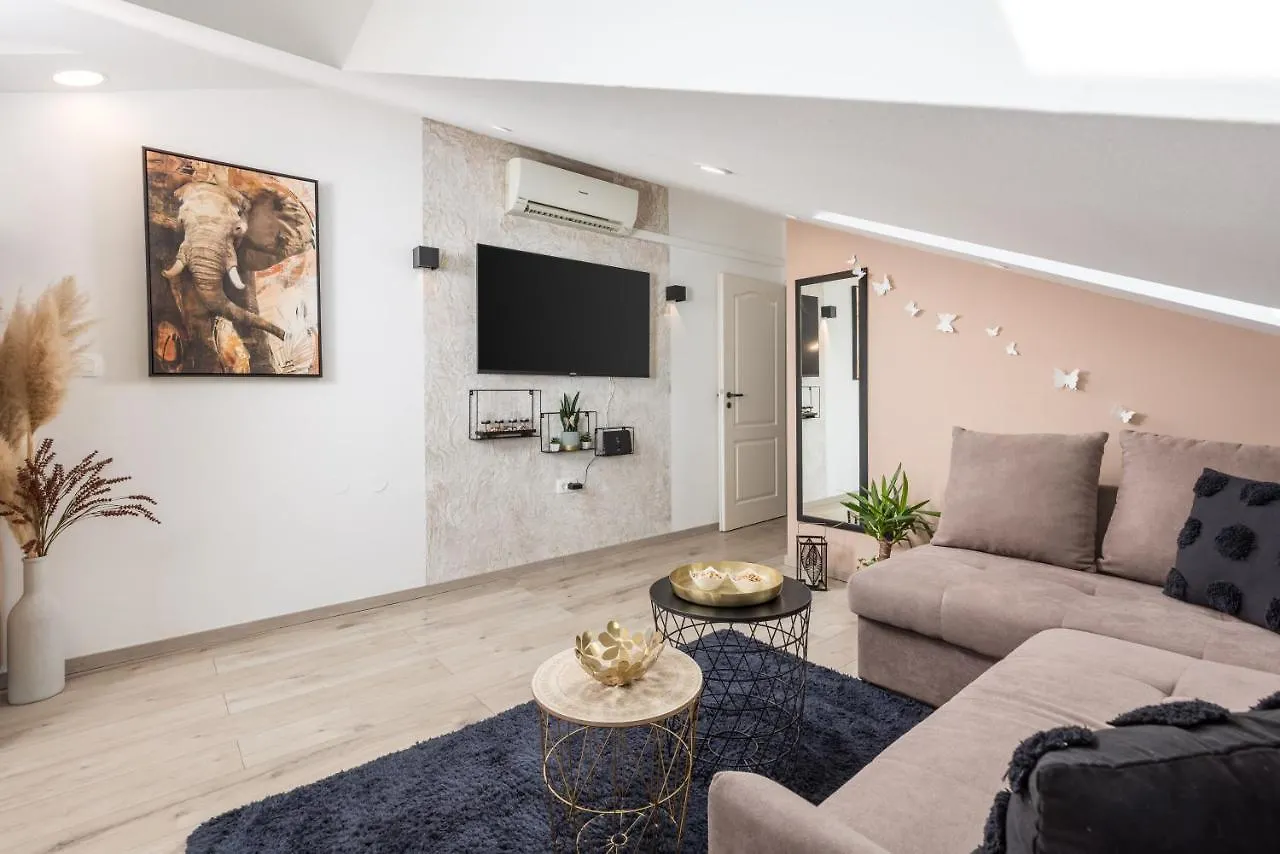 Mucho Mas Apartment Rijeka