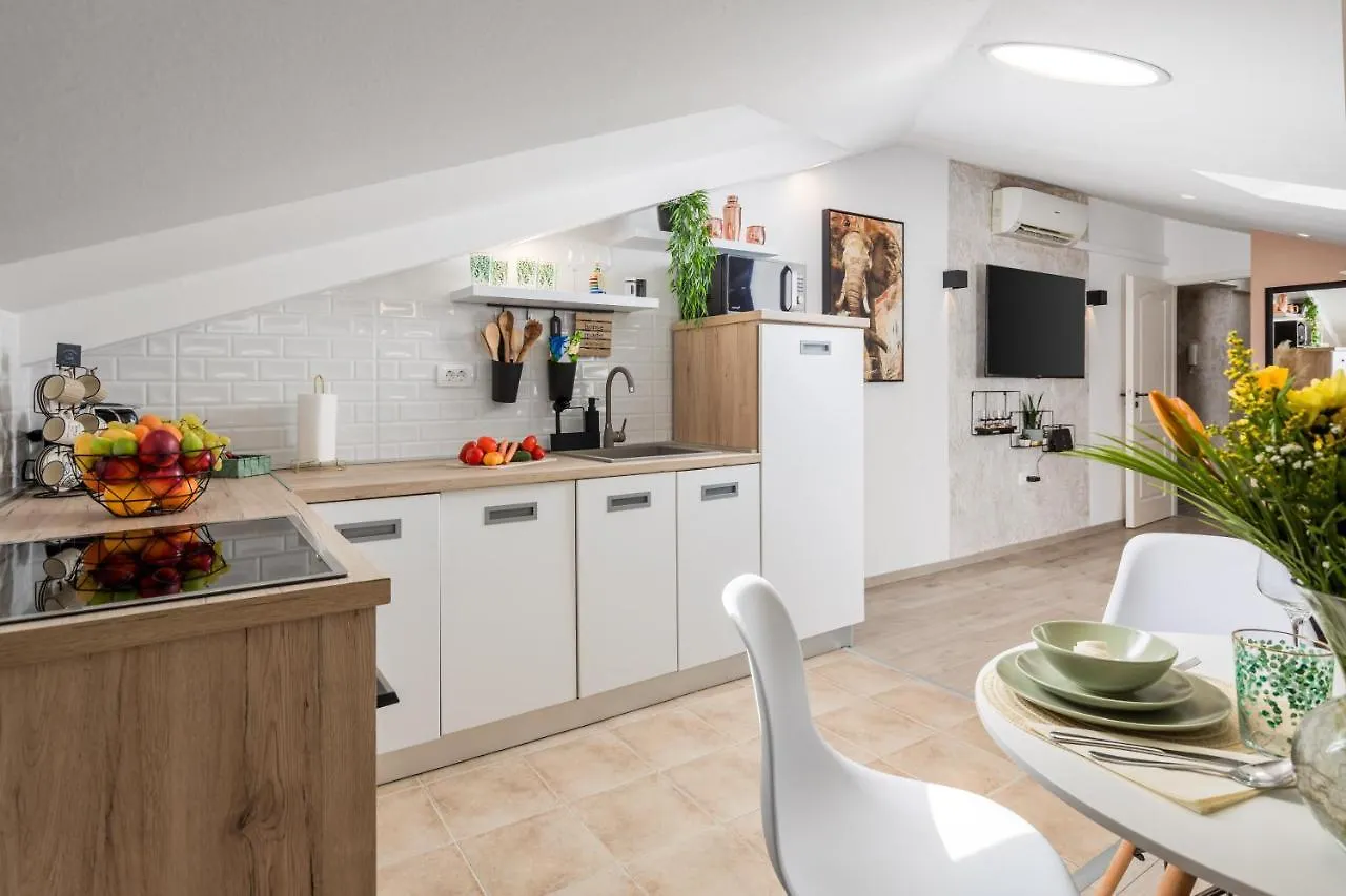 Mucho Mas Apartment Rijeka Croatia